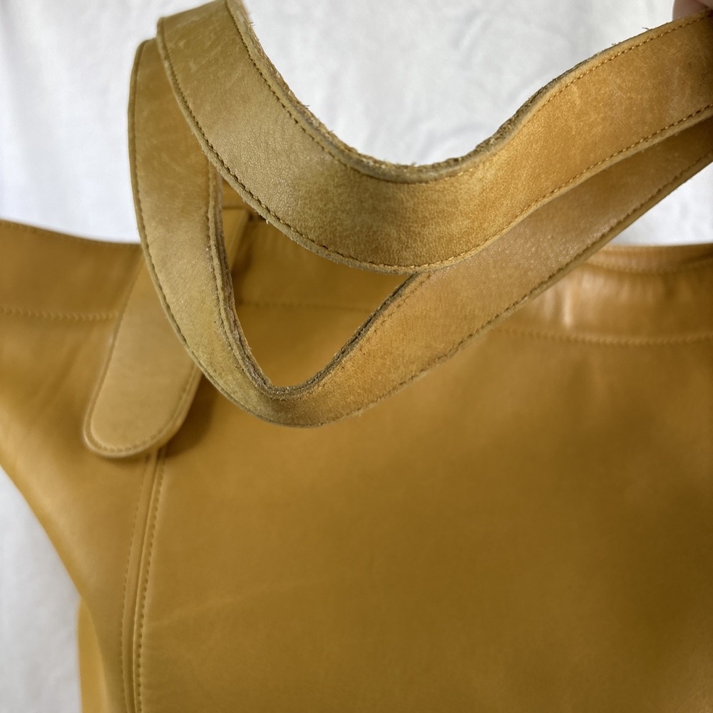 Vintage COACH Soho Duffle Tote Bag Mustard Yellow Leather Large 4082 90s USA - Picture 5 of 16